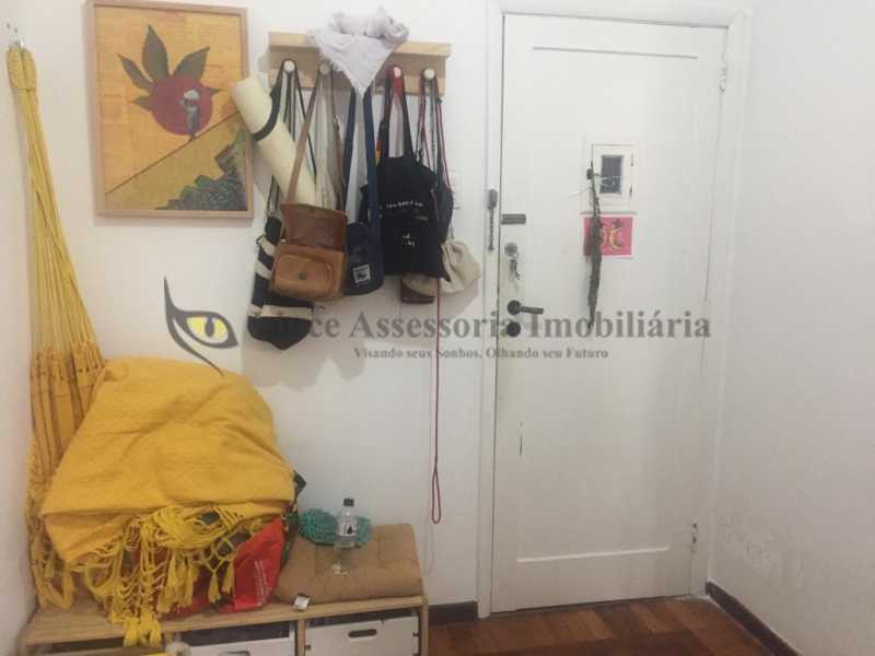 Apartamento à venda com 2 quartos, 70m² - Foto 7