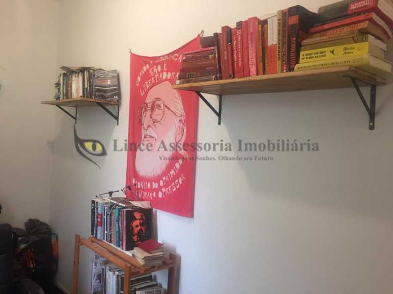 Apartamento à venda com 2 quartos, 70m² - Foto 13