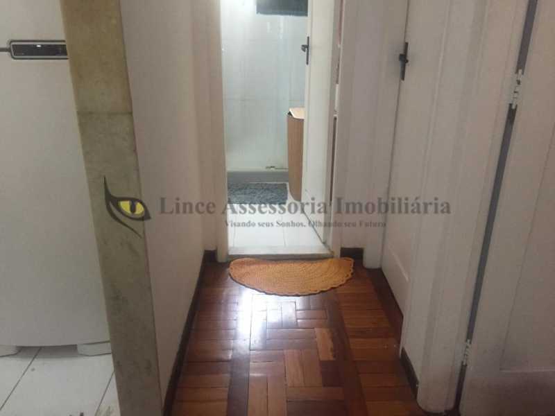 Apartamento à venda com 2 quartos, 70m² - Foto 15