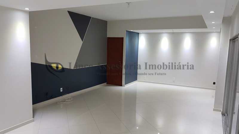 Apartamento à venda com 3 quartos, 140m² - Foto 3