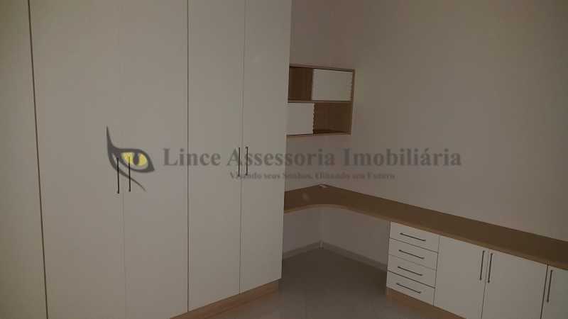 Apartamento à venda com 3 quartos, 140m² - Foto 7