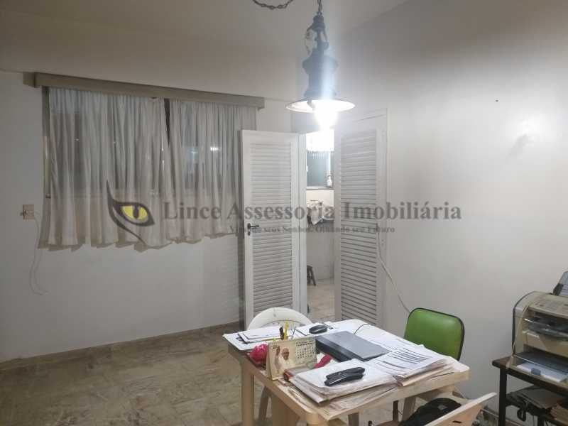 Apartamento à venda com 3 quartos, 179m² - Foto 7