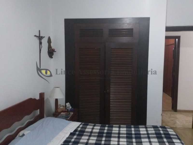 Apartamento à venda com 3 quartos, 179m² - Foto 14