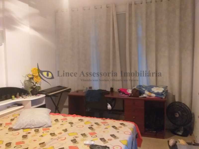 Apartamento à venda com 3 quartos, 179m² - Foto 28