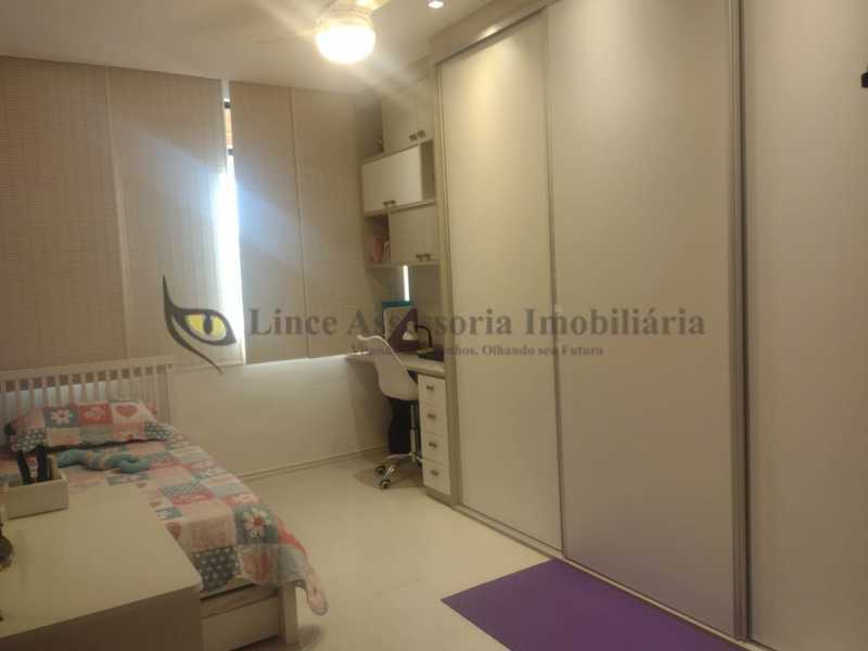 Apartamento à venda com 3 quartos, 140m² - Foto 6