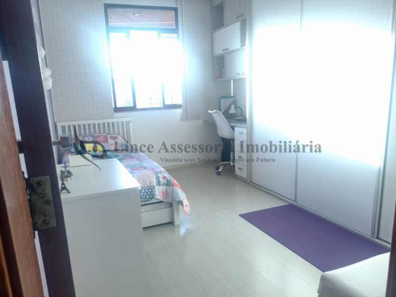 Apartamento à venda com 3 quartos, 140m² - Foto 10