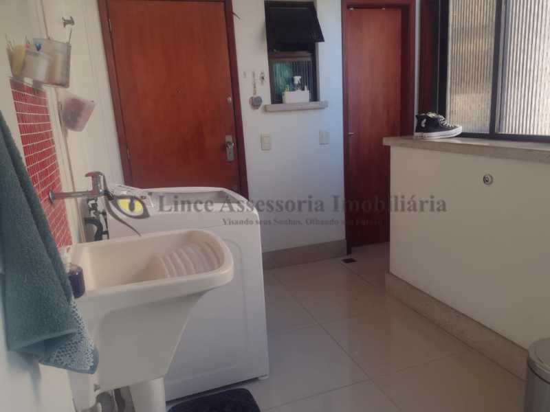 Apartamento à venda com 3 quartos, 140m² - Foto 23