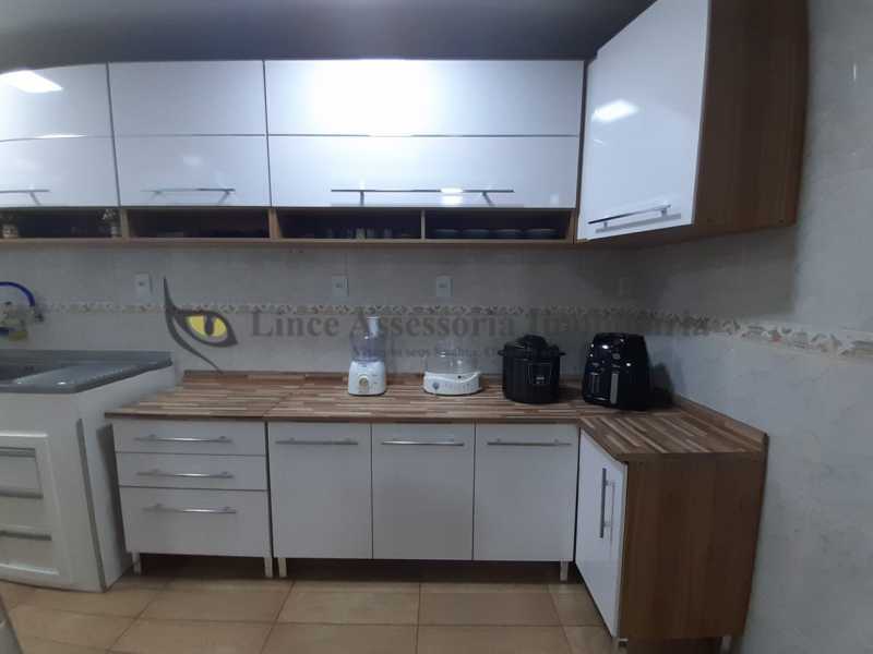 Casa à venda com 2 quartos, 146m² - Foto 11