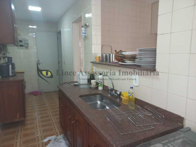 Apartamento à venda com 4 quartos, 171m² - Foto 21