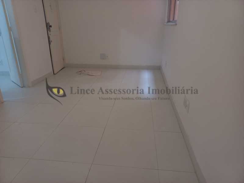 Apartamento à venda com 3 quartos, 72m² - Foto 9