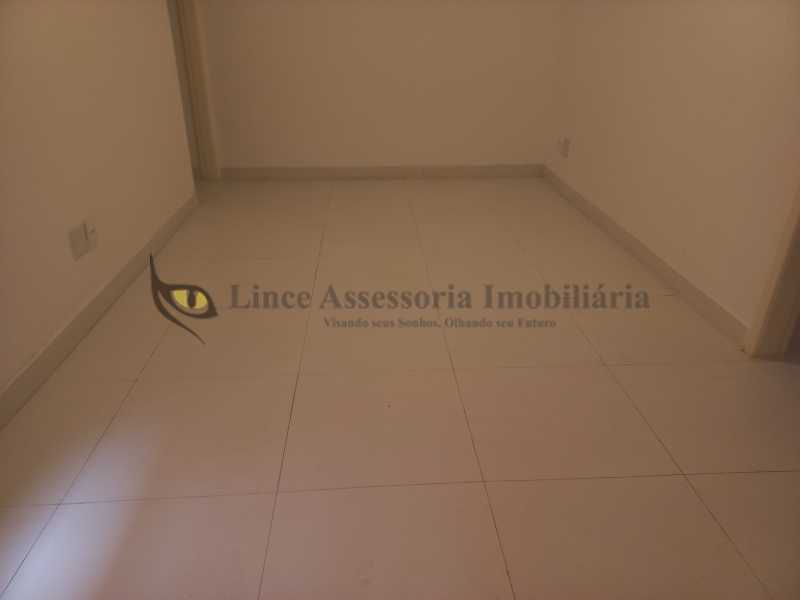 Apartamento à venda com 3 quartos, 72m² - Foto 13