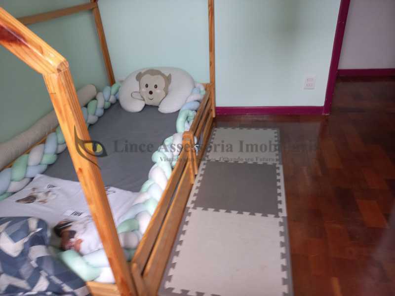 Apartamento à venda com 3 quartos, 83m² - Foto 8