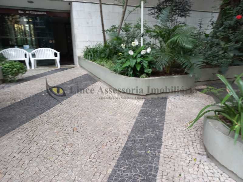 Apartamento à venda com 3 quartos, 83m² - Foto 26