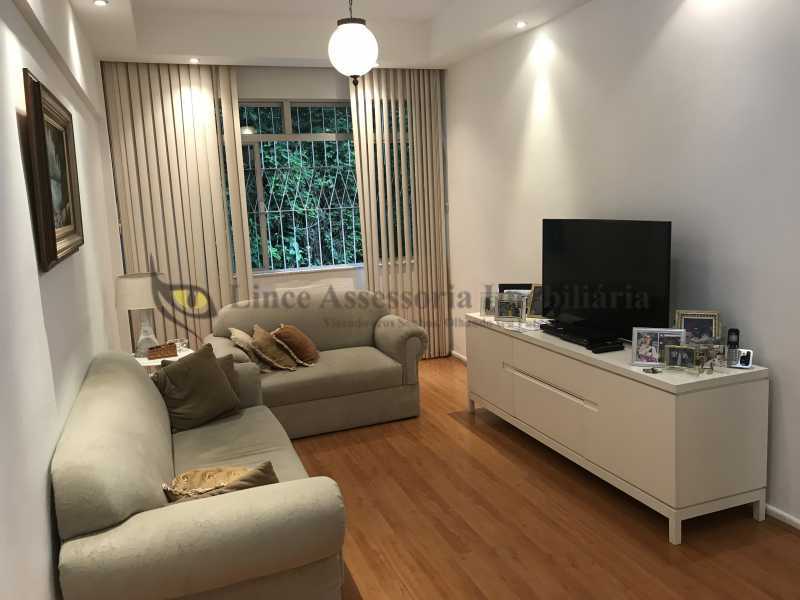 Apartamento à venda com 3 quartos, 106m² - Foto 1