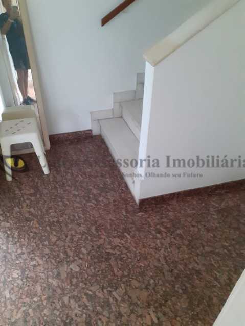 Casa à venda com 3 quartos, 200m² - Foto 12