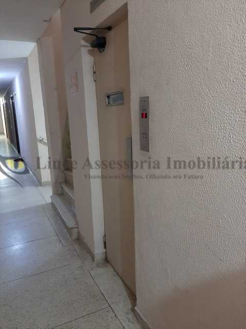 Apartamento à venda com 1 quarto, 40m² - Foto 10