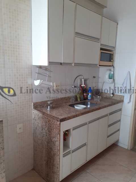 Apartamento à venda com 2 quartos, 85m² - Foto 14