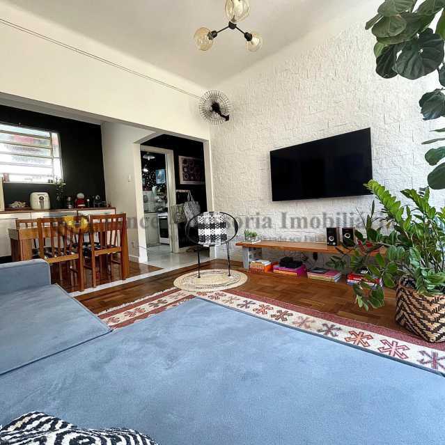 Apartamento à venda com 2 quartos, 78m² - Foto 9