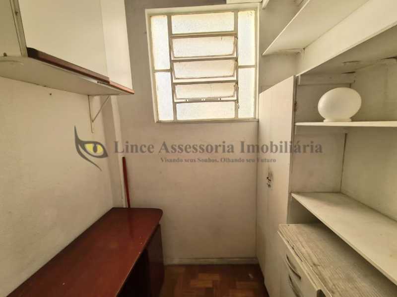 Apartamento à venda com 2 quartos, 70m² - Foto 20