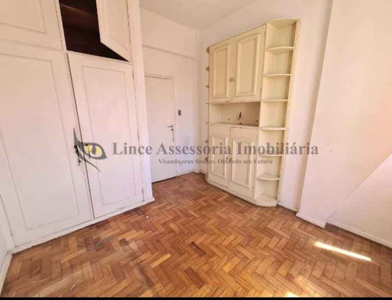 Apartamento à venda com 2 quartos, 70m² - Foto 26