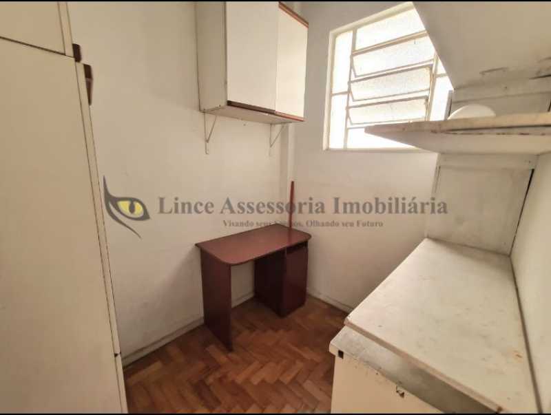 Apartamento à venda com 2 quartos, 70m² - Foto 29