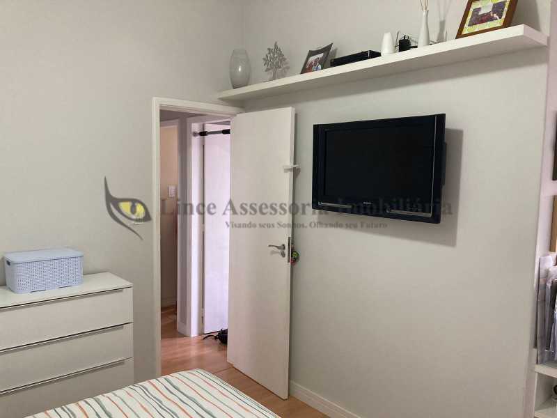 Apartamento à venda com 3 quartos, 91m² - Foto 15