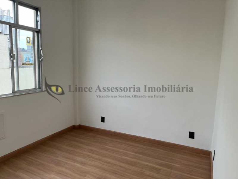 Apartamento à venda com 2 quartos, 71m² - Foto 7