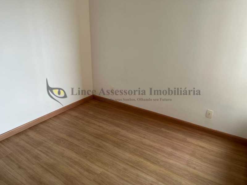 Apartamento à venda com 2 quartos, 71m² - Foto 12