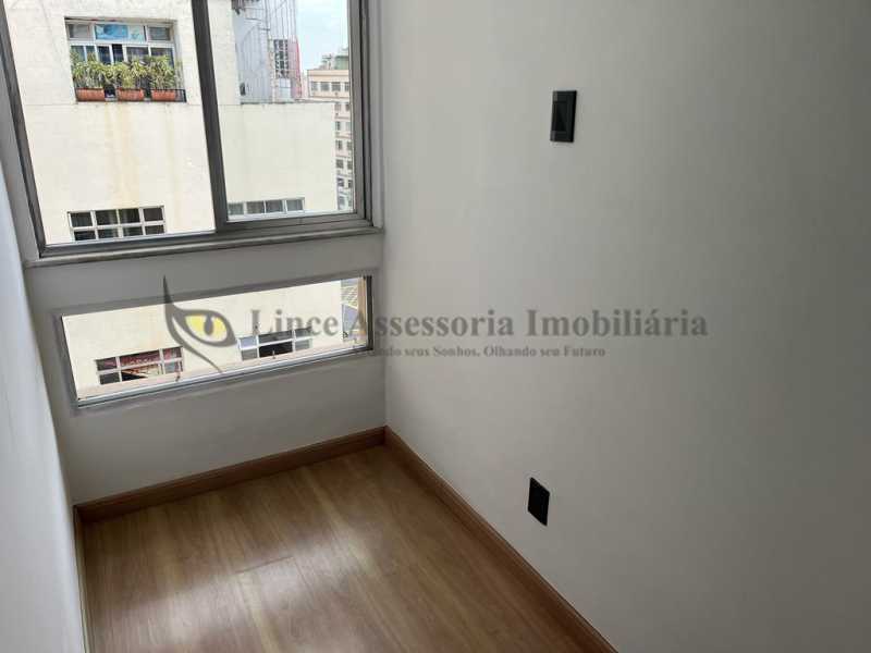 Apartamento à venda com 2 quartos, 71m² - Foto 3