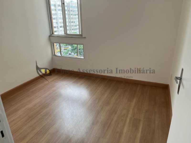 Apartamento à venda com 2 quartos, 71m² - Foto 17