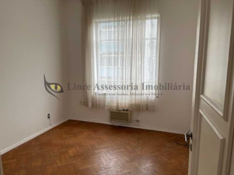 Apartamento à venda com 3 quartos, 123m² - Foto 5