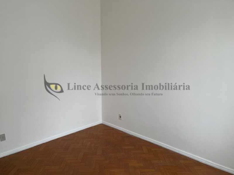 Apartamento à venda com 3 quartos, 123m² - Foto 6