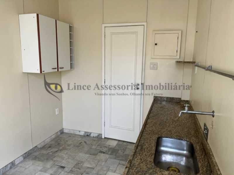 Apartamento à venda com 3 quartos, 123m² - Foto 22