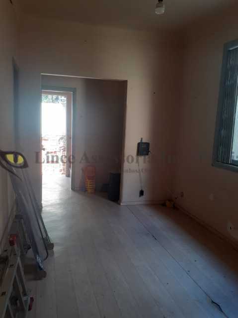 Apartamento à venda com 2 quartos, 78m² - Foto 3