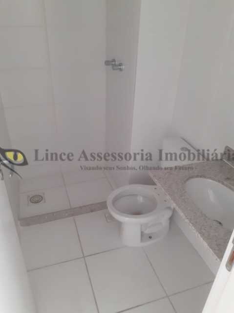 Apartamento à venda com 3 quartos, 75m² - Foto 10