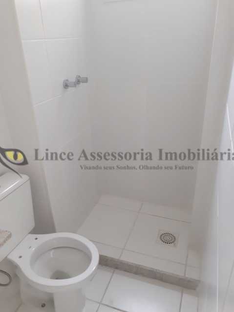 Apartamento à venda com 3 quartos, 75m² - Foto 11