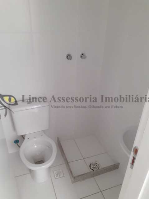 Apartamento à venda com 3 quartos, 75m² - Foto 13