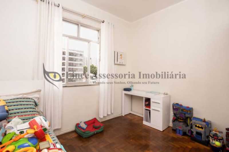 Apartamento à venda com 3 quartos, 76m² - Foto 8