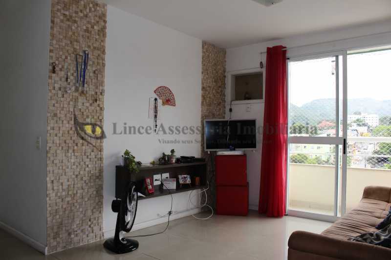 Apartamento à venda com 3 quartos, 180m² - Foto 8