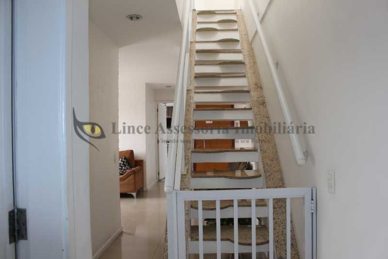 Apartamento à venda com 3 quartos, 180m² - Foto 17