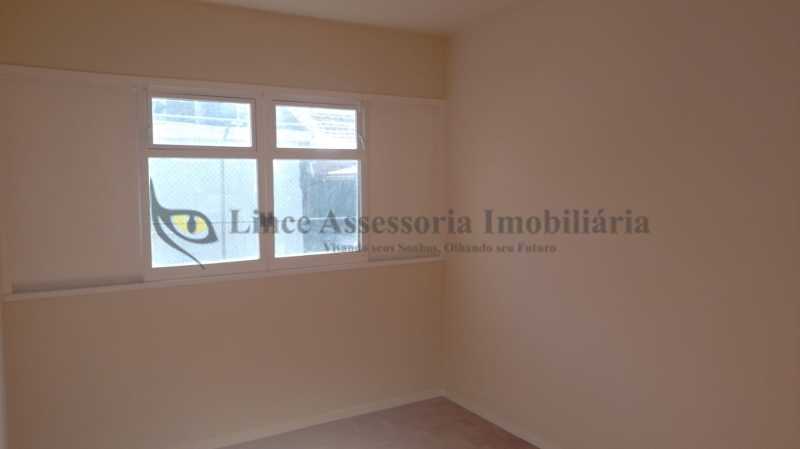 Apartamento à venda com 2 quartos, 74m² - Foto 10