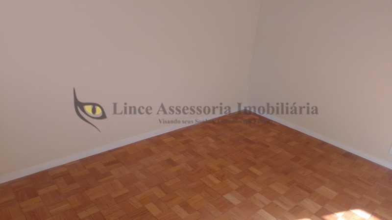 Apartamento à venda com 2 quartos, 74m² - Foto 6