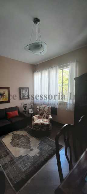 Apartamento à venda com 1 quarto, 52m² - Foto 2