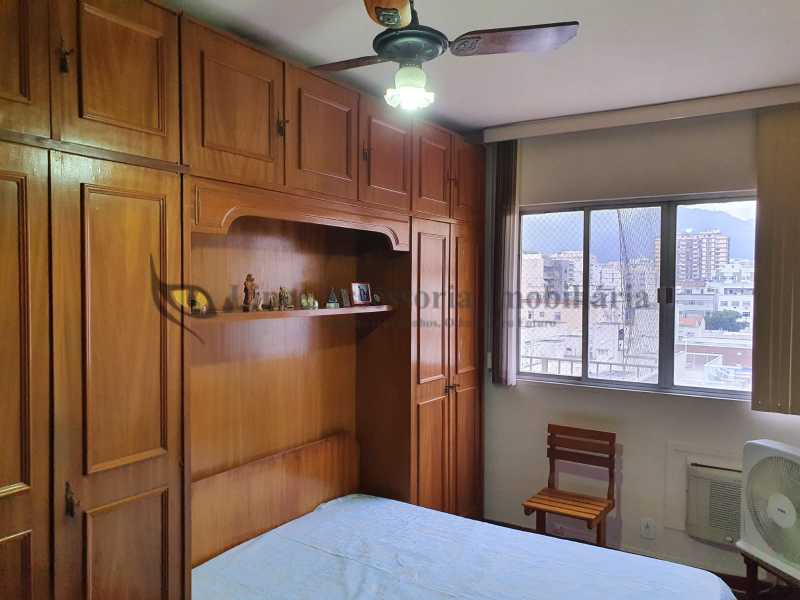 Apartamento à venda com 3 quartos, 120m² - Foto 9