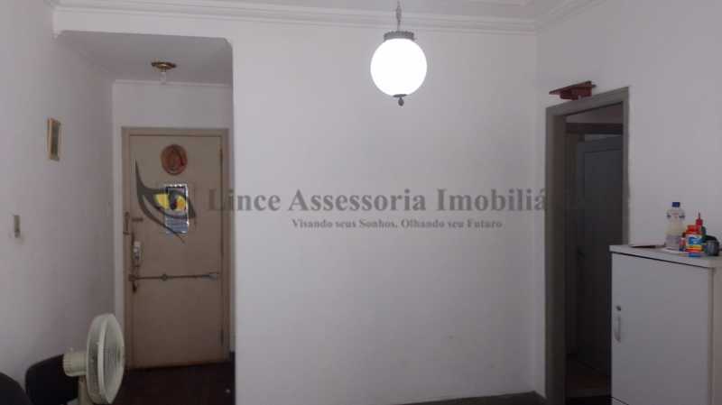 Apartamento à venda com 2 quartos, 56m² - Foto 18