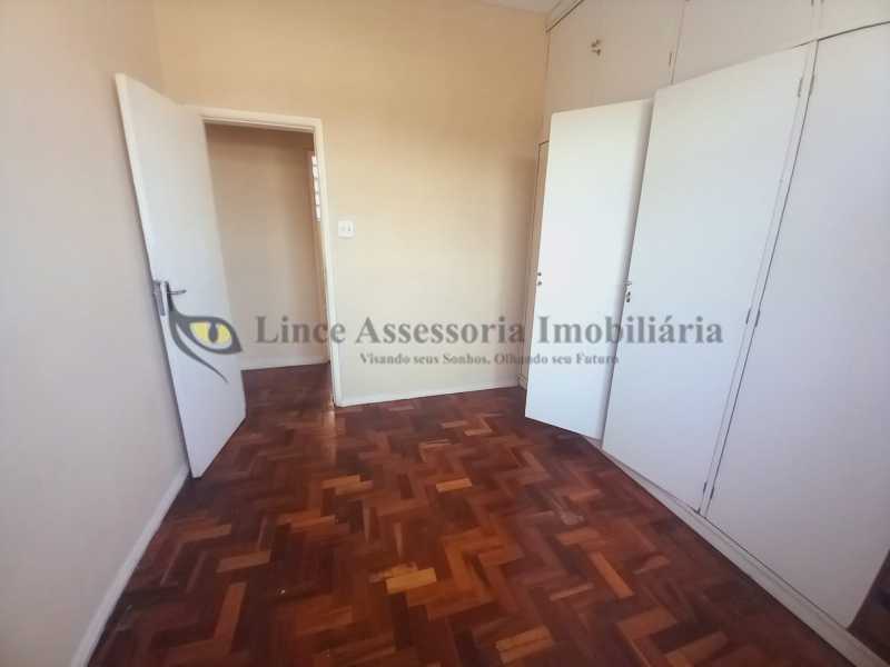 Apartamento à venda com 3 quartos, 88m² - Foto 3