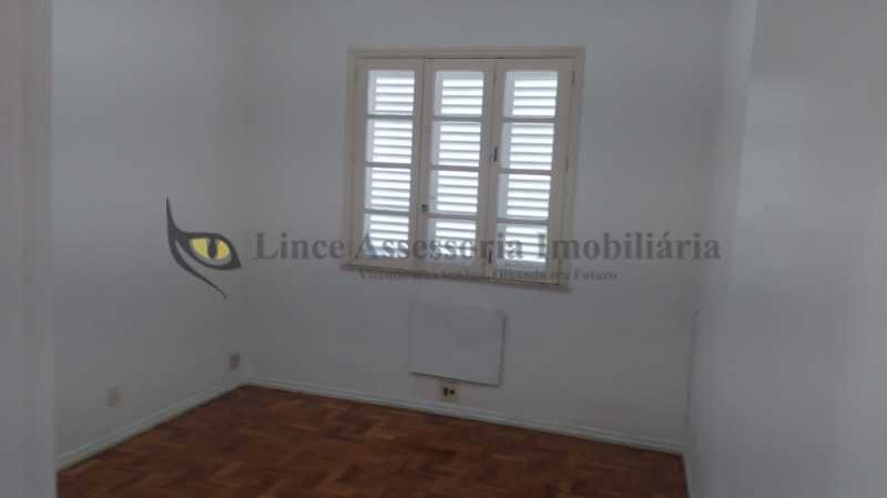 Apartamento à venda com 2 quartos, 87m² - Foto 9