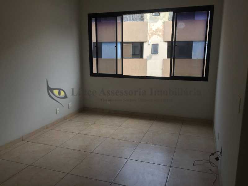 Apartamento à venda com 3 quartos, 82m² - Foto 19