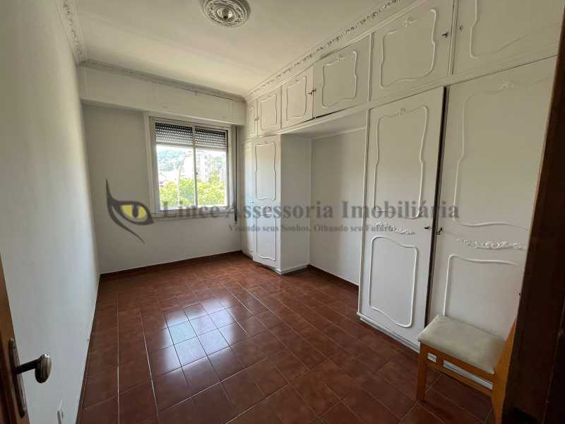 Apartamento à venda com 2 quartos, 68m² - Foto 10