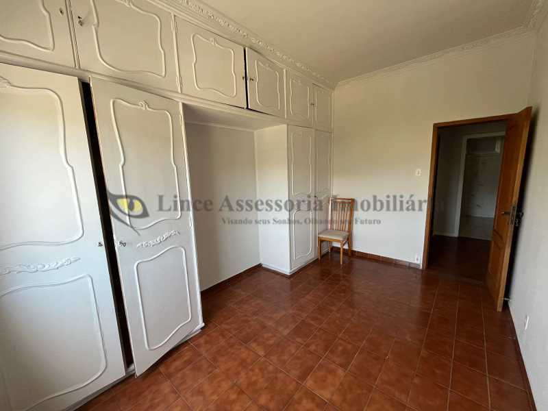 Apartamento à venda com 2 quartos, 68m² - Foto 11